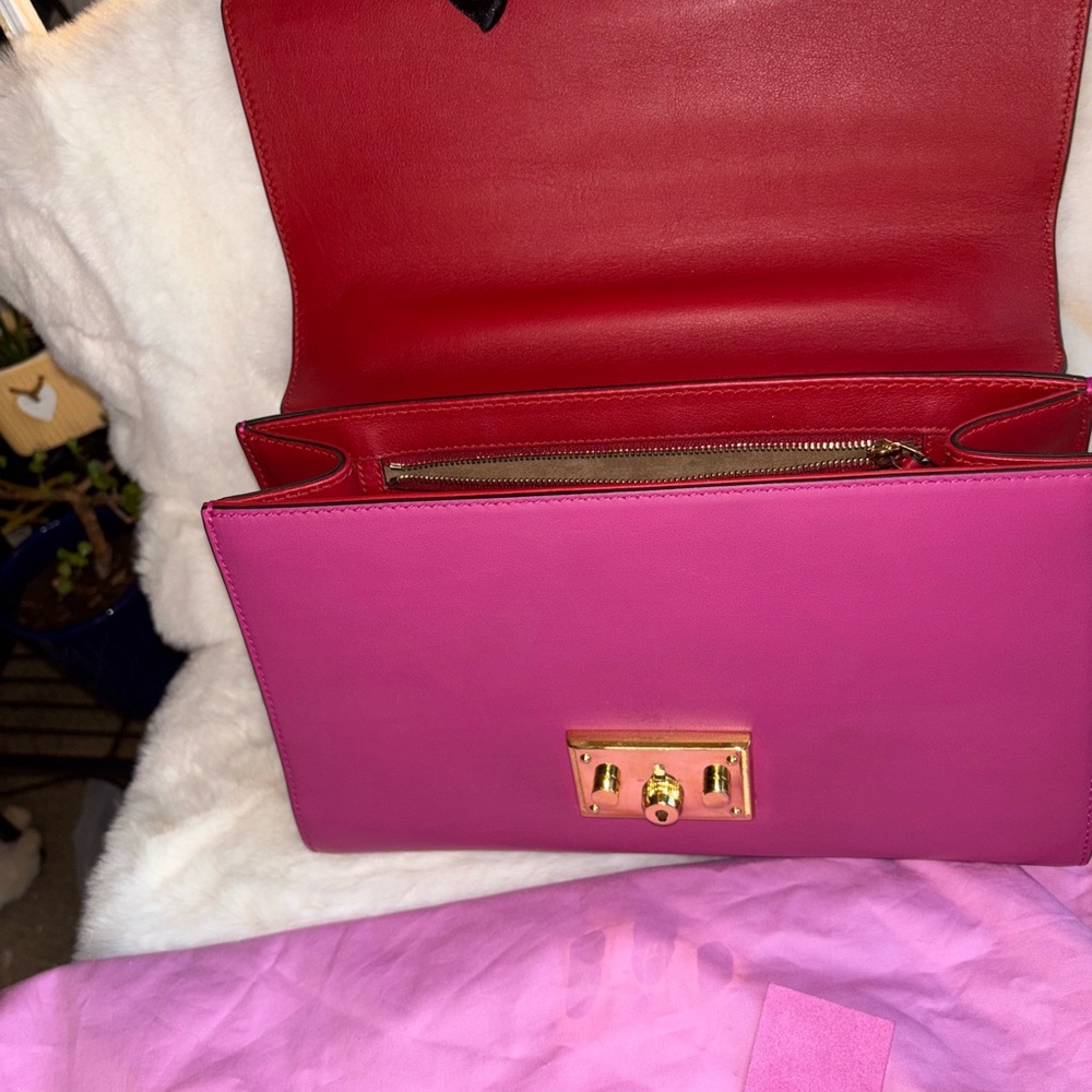 Large Gucci Pink & Red Leather Purse with Gold Lock/Key/Chain & COA - Picture 8 of 16